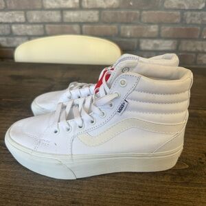 Women’s White High Top Vans 6.5